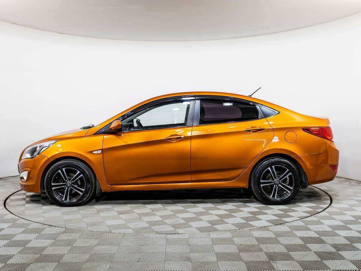 Купить Hyundai Solaris с пробегом. Фото: #6