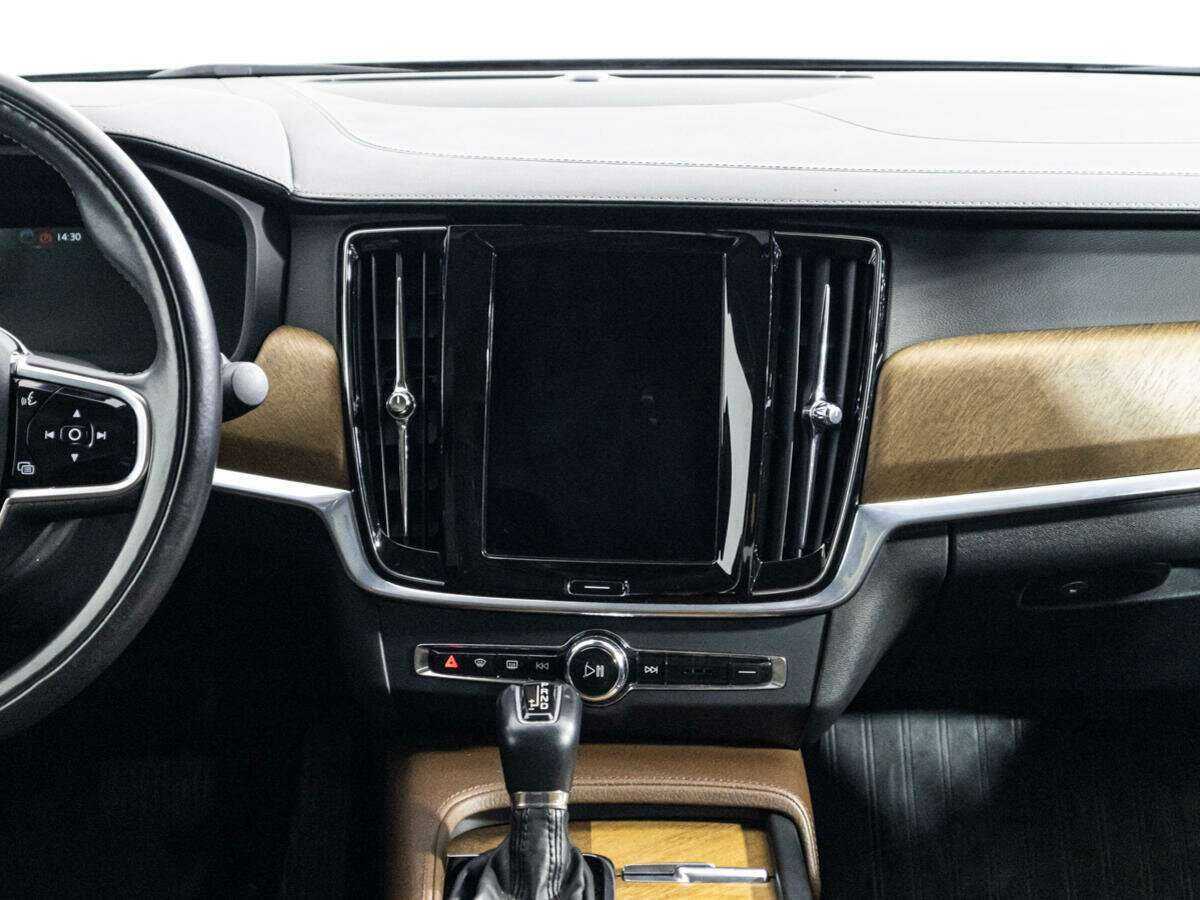 Купить Volvo S90 с пробегом. Фото: #13