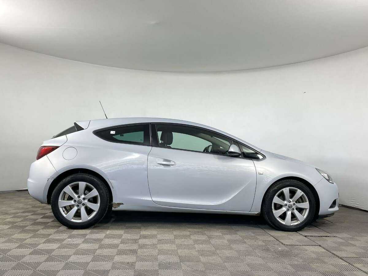 Купить Opel Astra с пробегом. Фото: #3