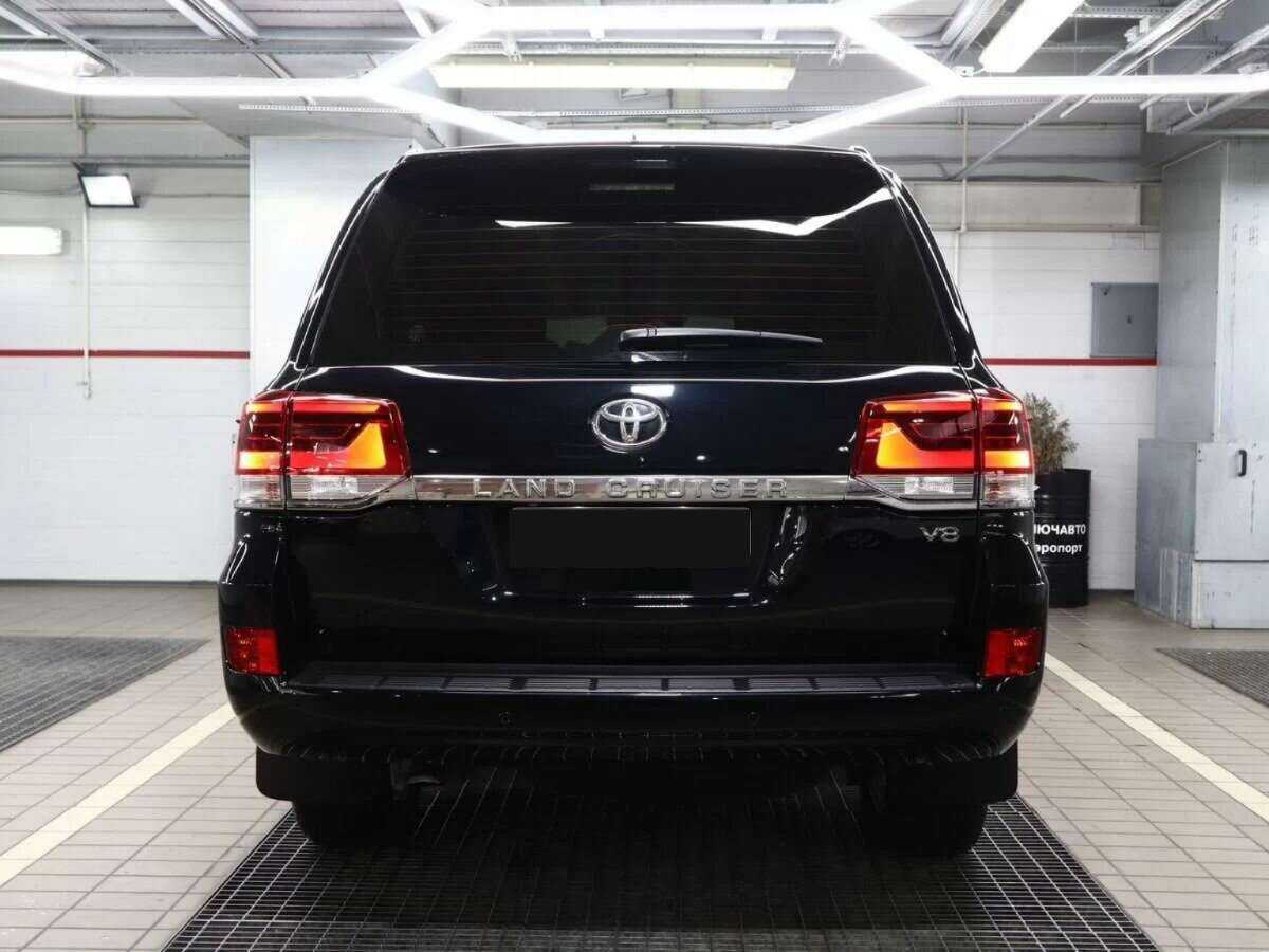 Купить Toyota Land Cruiser с пробегом. Фото: #4