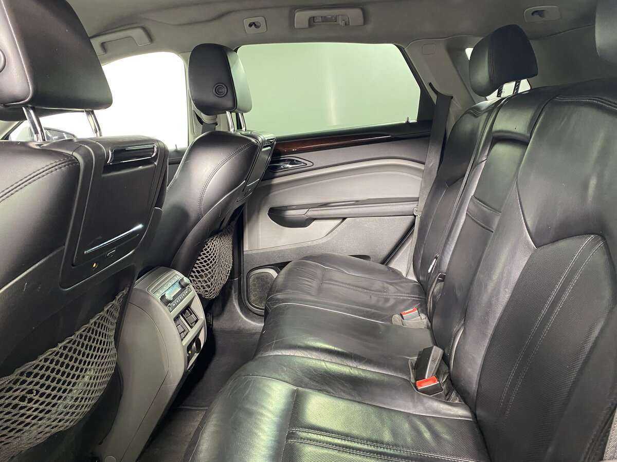 Купить Cadillac SRX с пробегом. Фото: #10