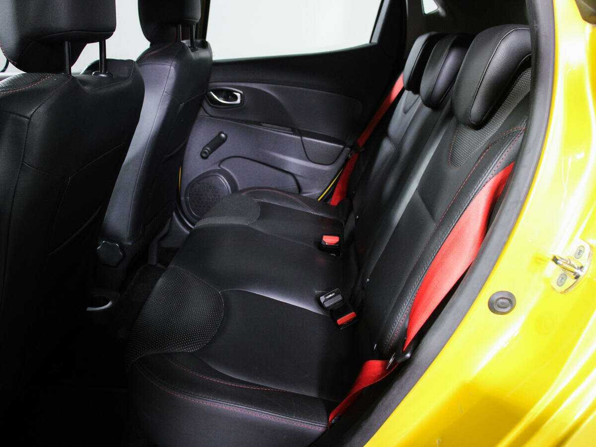Купить Renault Clio RS с пробегом. Фото: #9