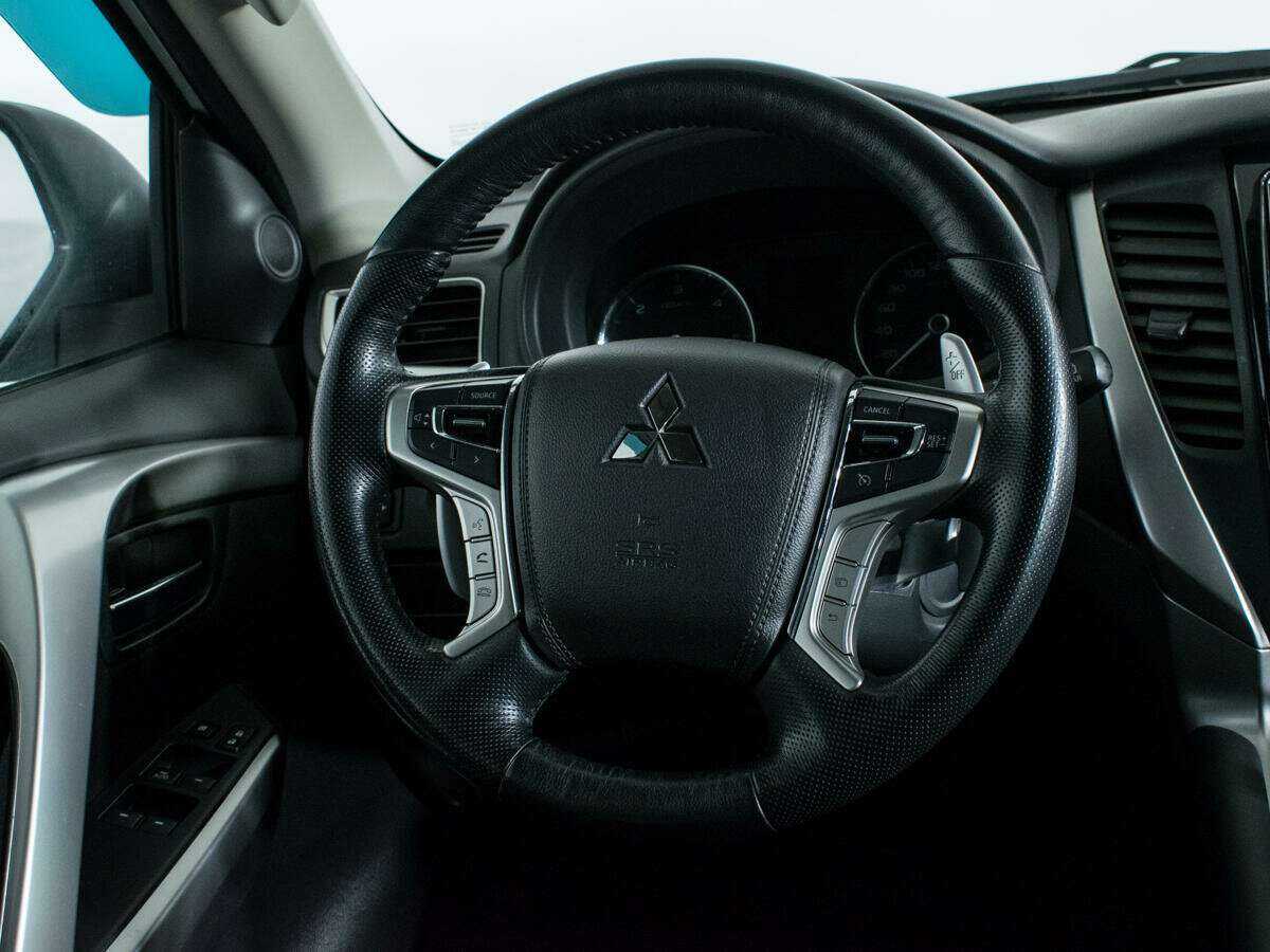 Купить Mitsubishi Pajero Sport с пробегом. Фото: #12