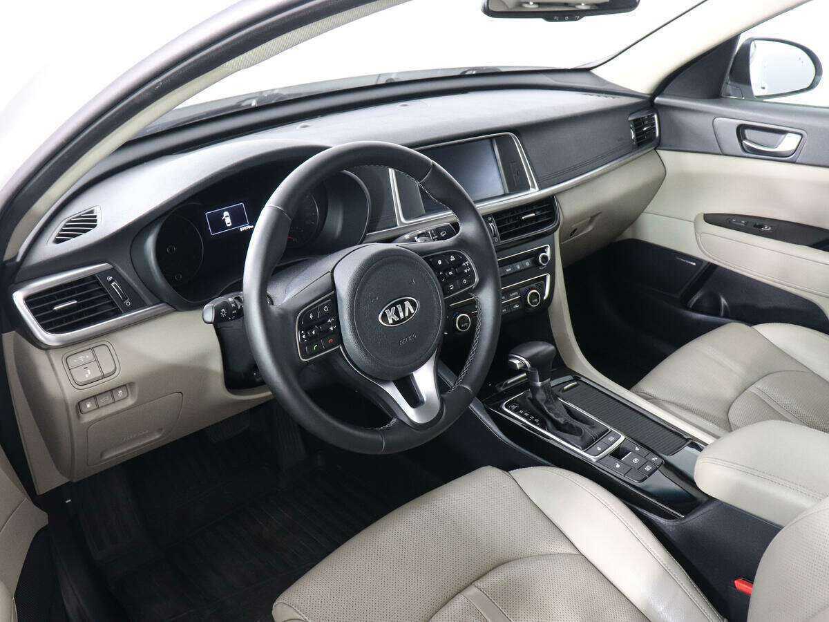 Купить Kia Optima с пробегом. Фото: #8