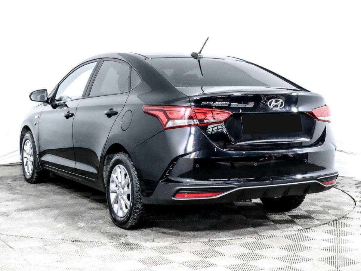 Купить Hyundai Solaris с пробегом. Фото: #4