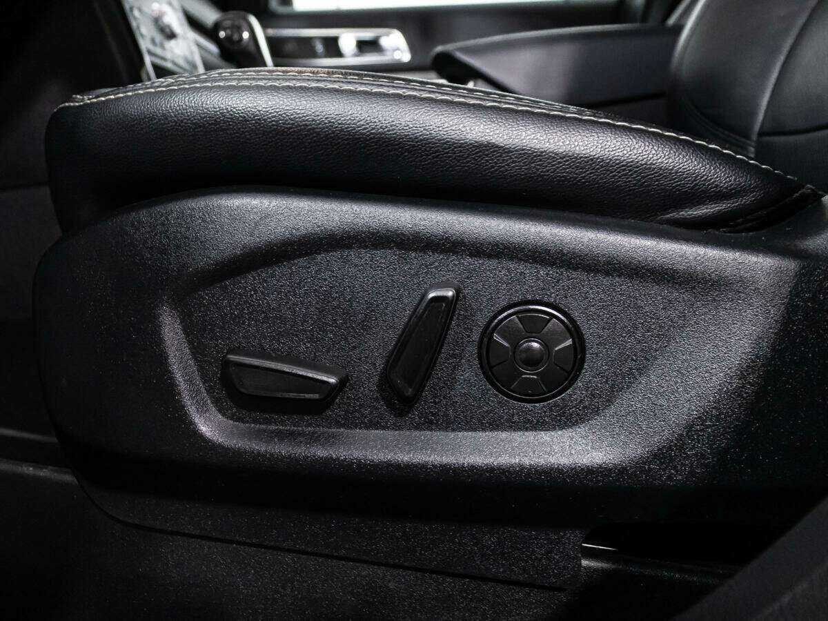 Купить Ford Explorer с пробегом. Фото: #15