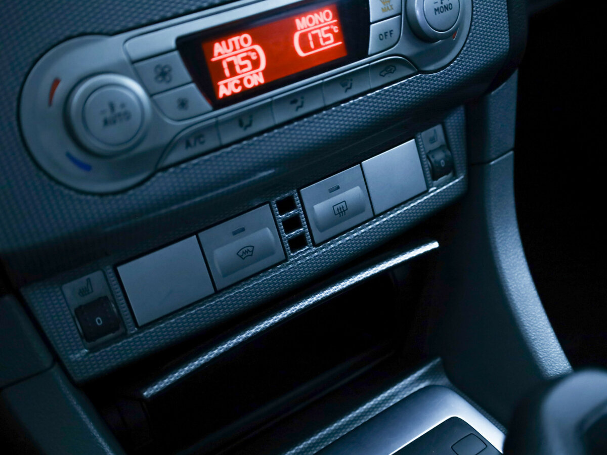 Купить Ford Focus с пробегом. Фото: #11