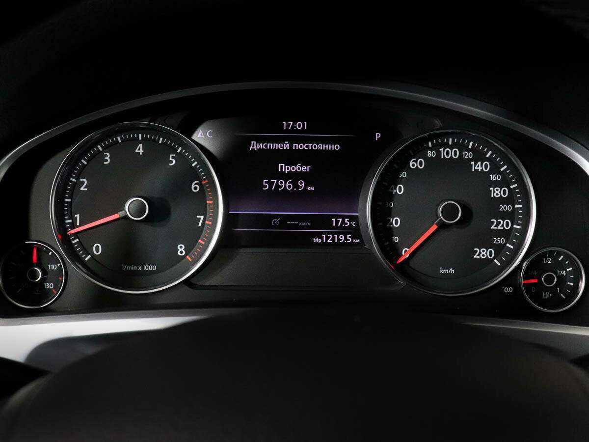 Купить Volkswagen Touareg с пробегом. Фото: #7