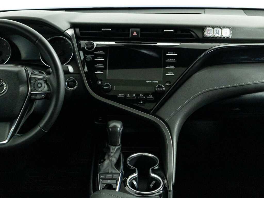 Купить Toyota Camry с пробегом. Фото: #13