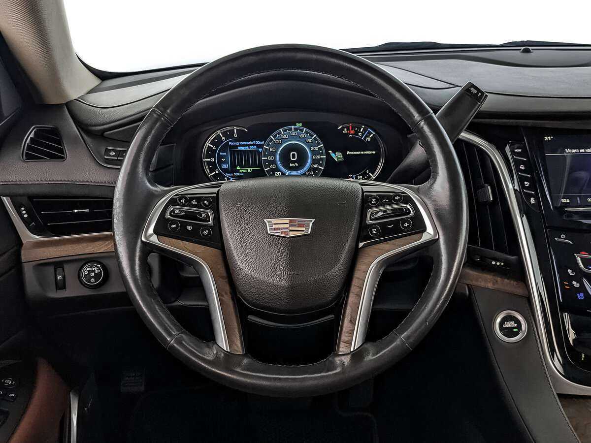 Купить Cadillac Escalade с пробегом. Фото: #16