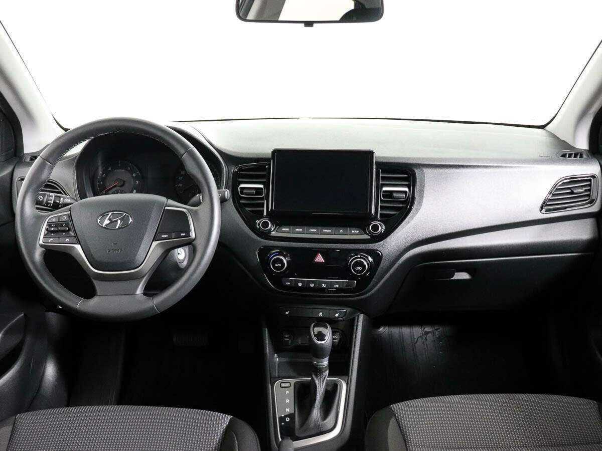 Купить Hyundai Solaris с пробегом. Фото: #10