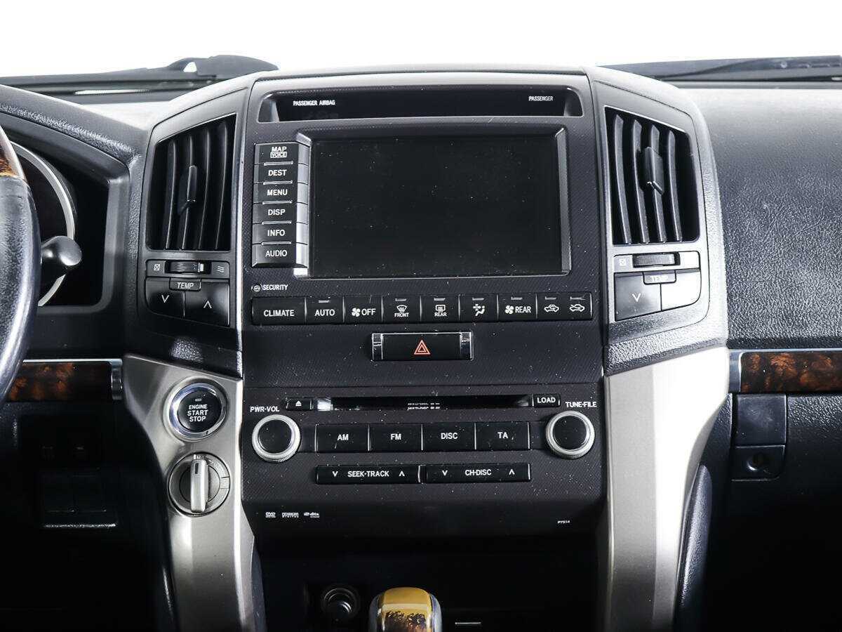 Купить Toyota Land Cruiser с пробегом. Фото: #11