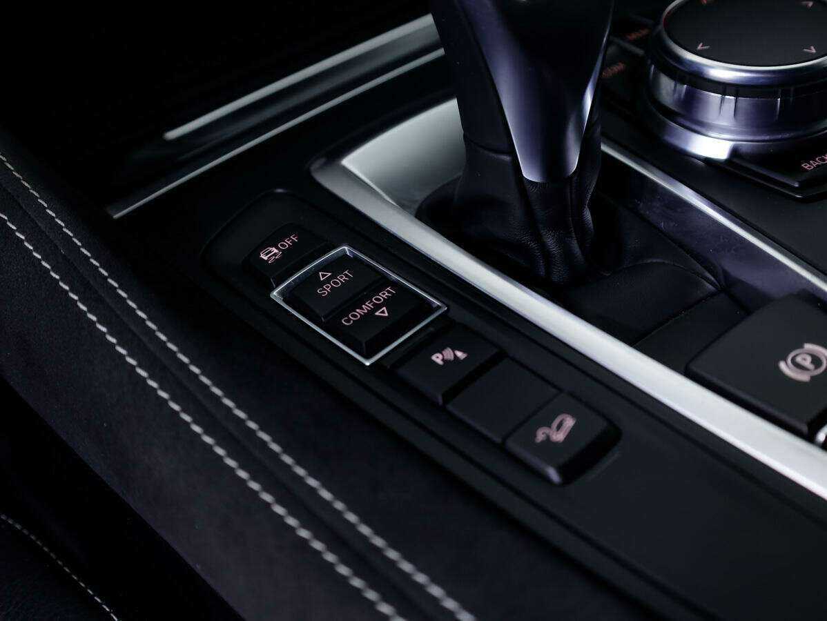 Купить BMW X6 с пробегом. Фото: #16