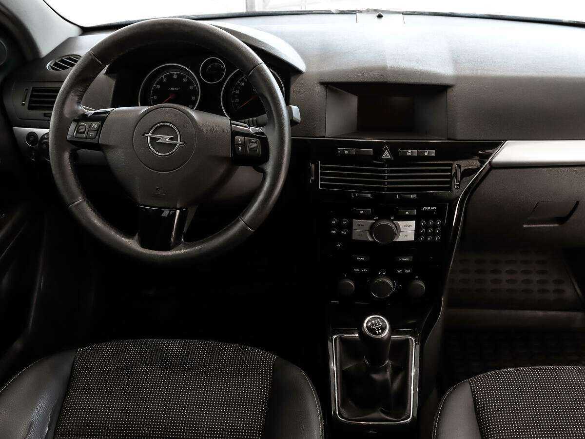 Купить Opel Astra с пробегом. Фото: #11