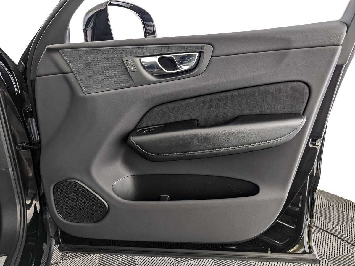 Купить Volvo XC60 с пробегом. Фото: #23