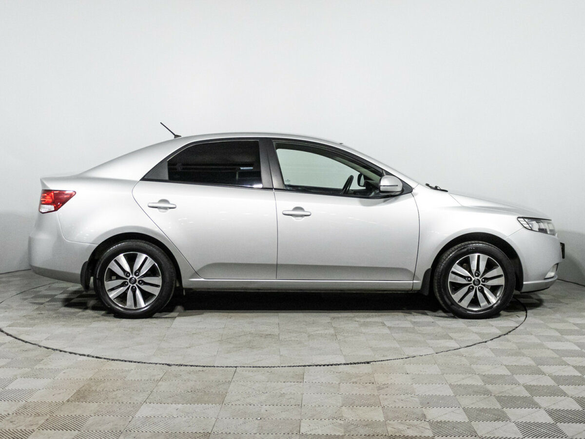 Купить Kia Cerato с пробегом. Фото: #3