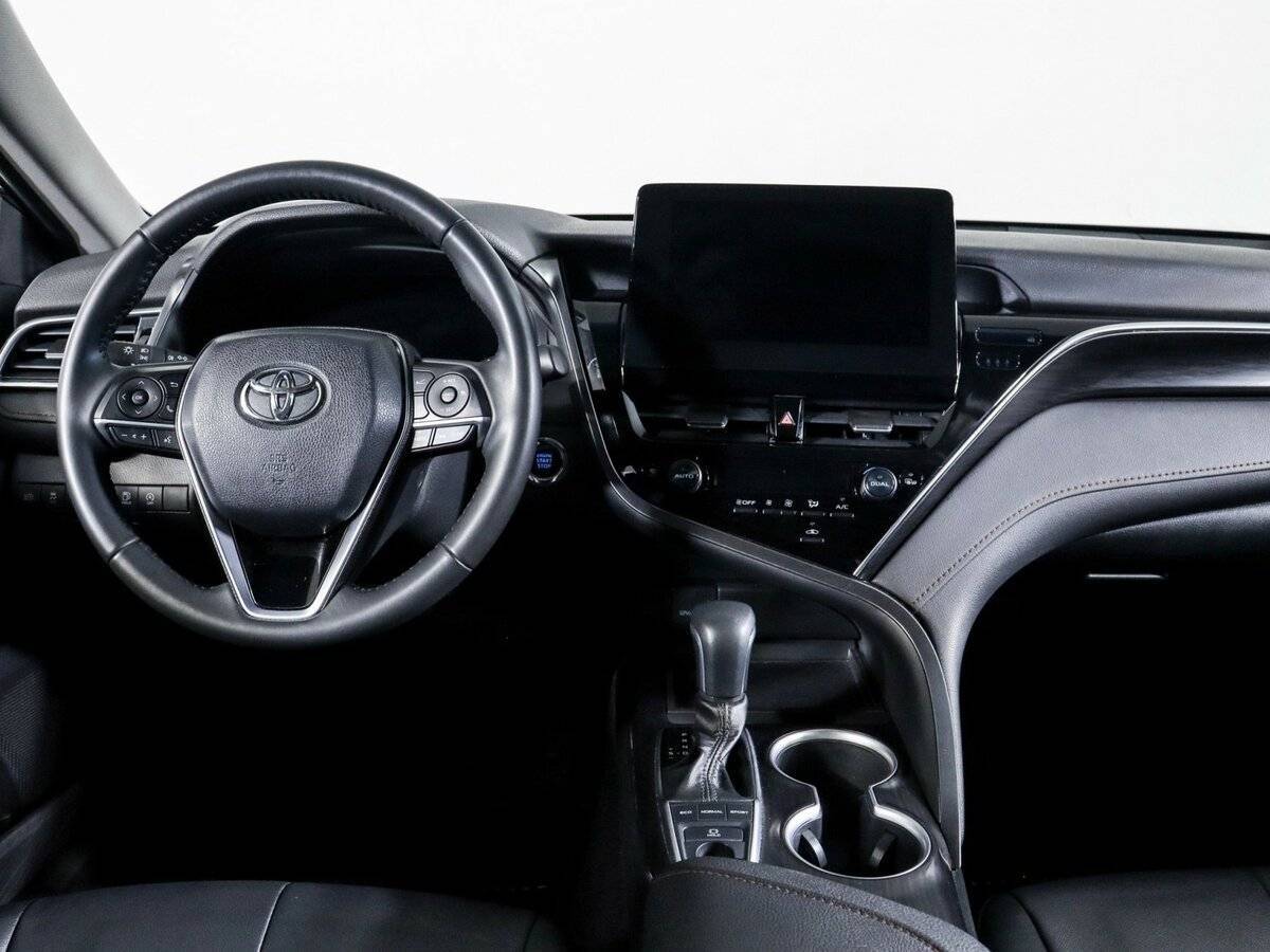 Купить Toyota Camry с пробегом. Фото: #11