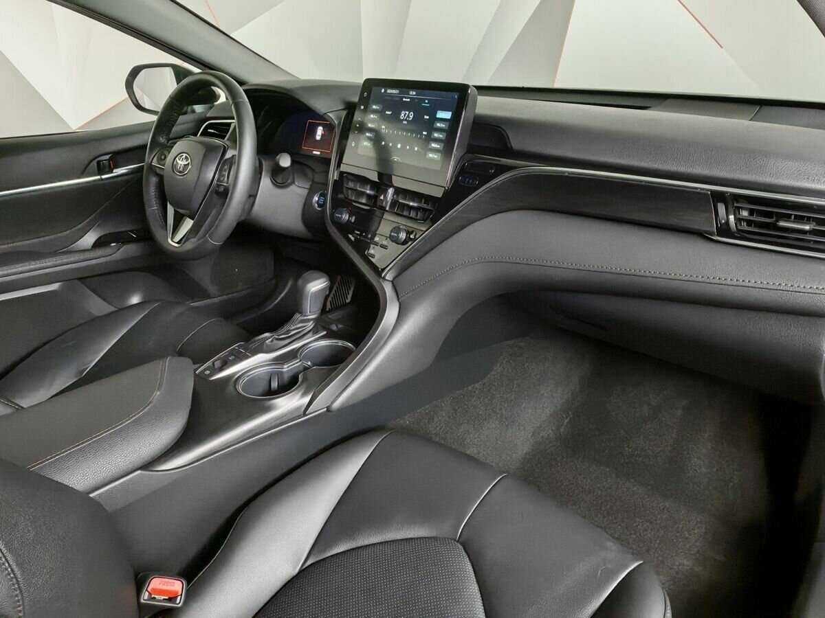 Купить Toyota Camry с пробегом. Фото: #8