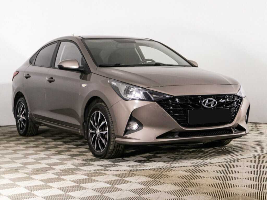 Купить Hyundai Solaris с пробегом. Фото: #2