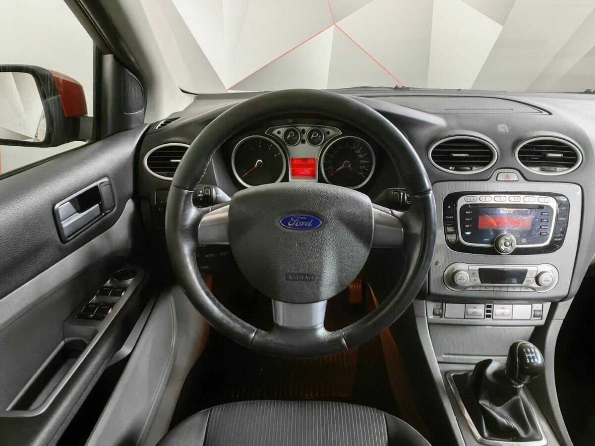 Купить Ford Focus с пробегом. Фото: #15