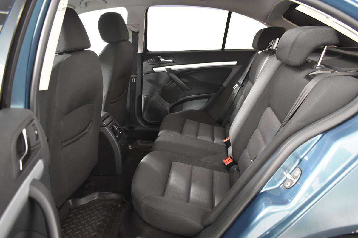 Купить Skoda Octavia с пробегом. Фото: #19