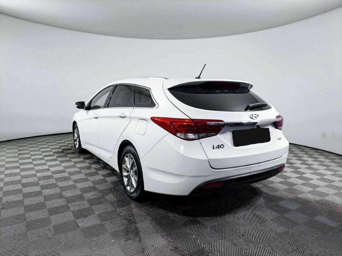 Купить Hyundai i40 с пробегом. Фото: #6