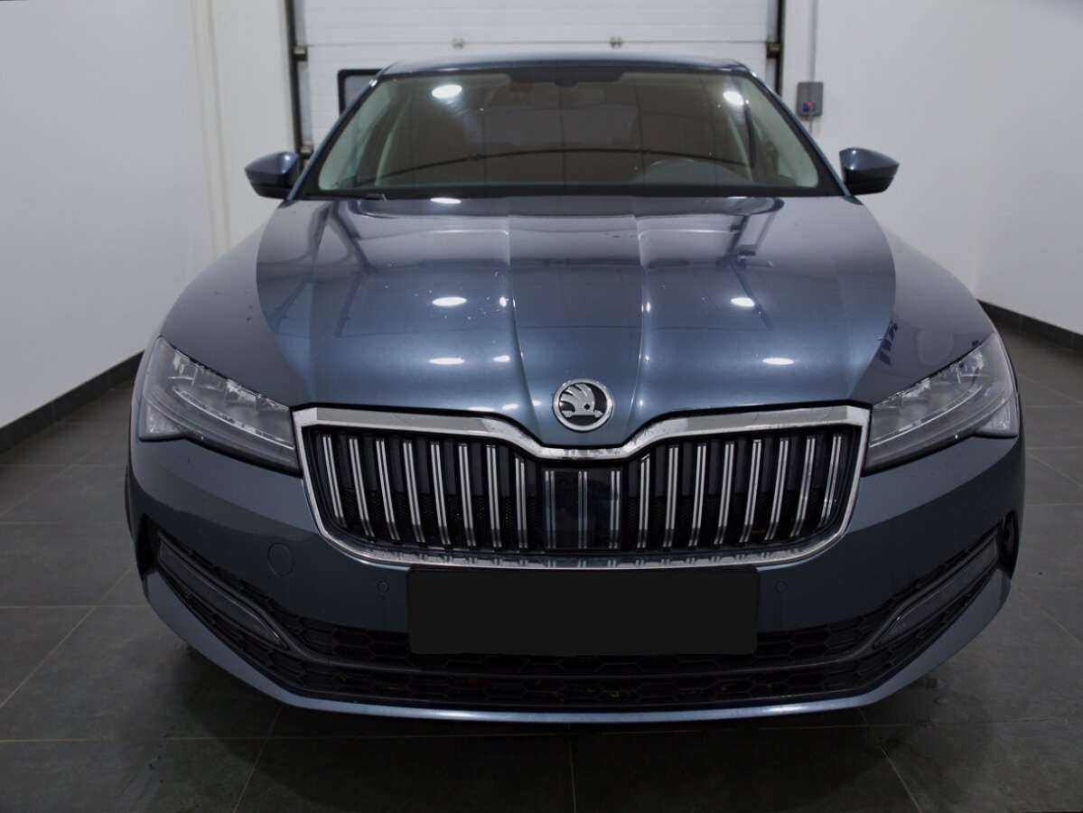 Купить Skoda Superb с пробегом. Фото: #1