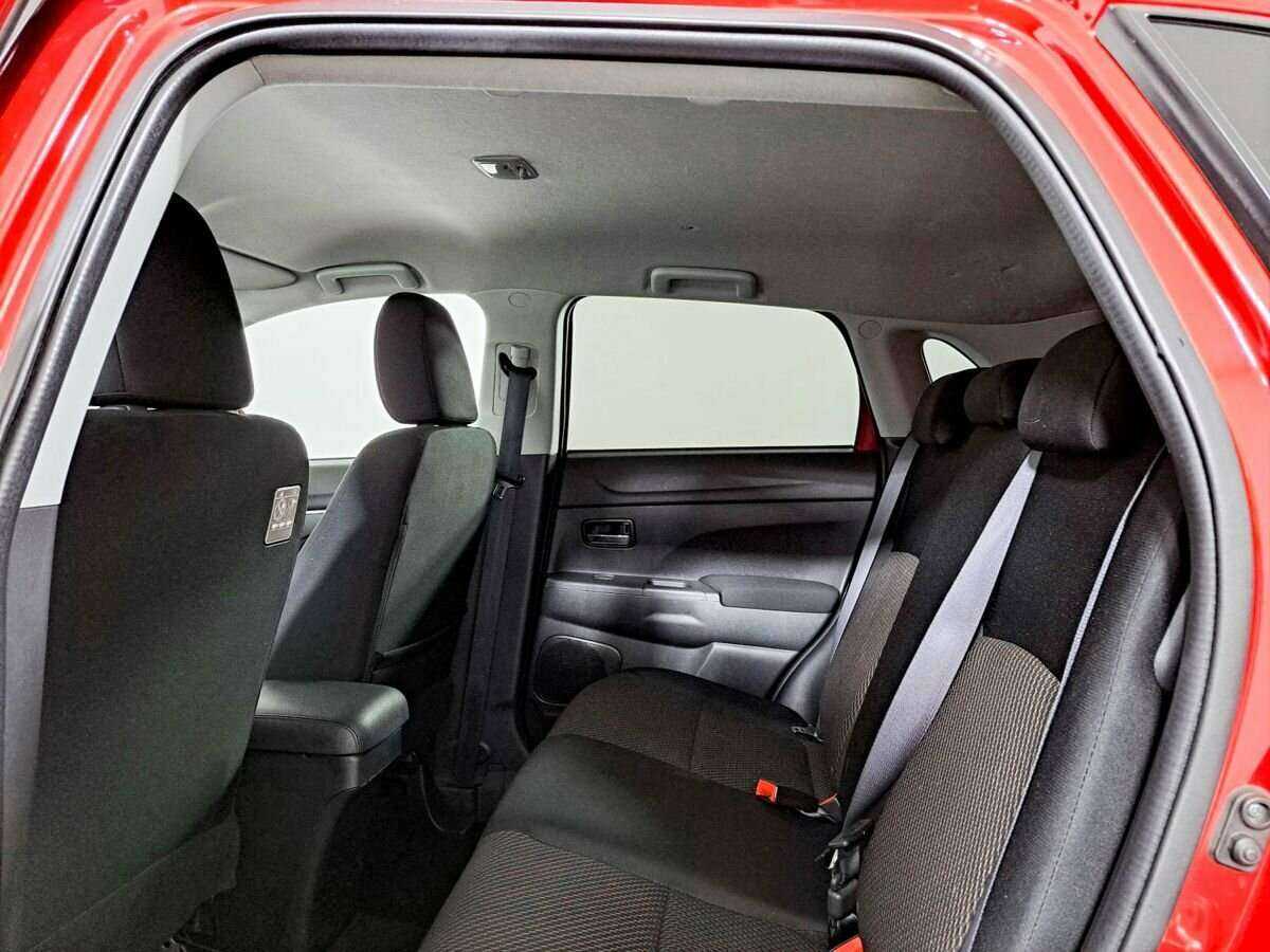 Купить Mitsubishi ASX с пробегом. Фото: #10