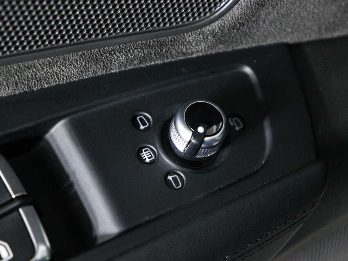 Купить Audi A8 с пробегом. Фото: #28
