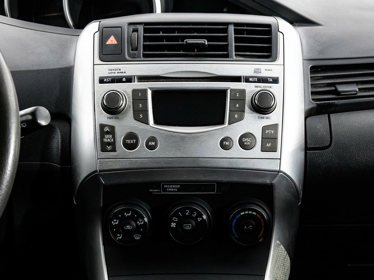 Купить Toyota Verso с пробегом. Фото: #9