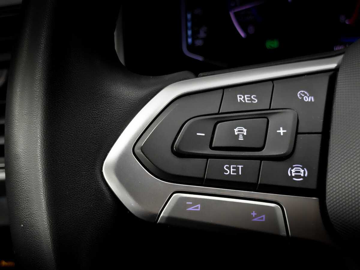 Купить Volkswagen Teramont с пробегом. Фото: #28