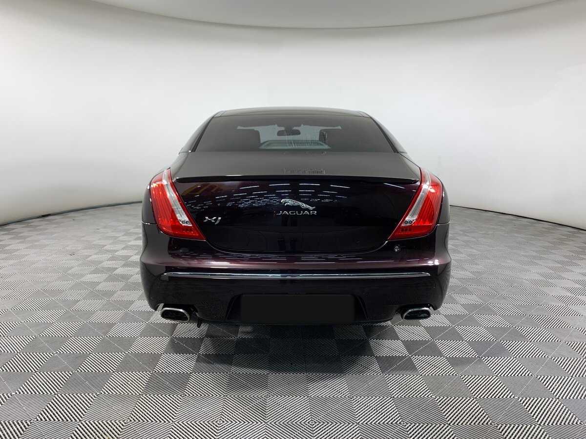 Купить Jaguar XJ с пробегом. Фото: #5