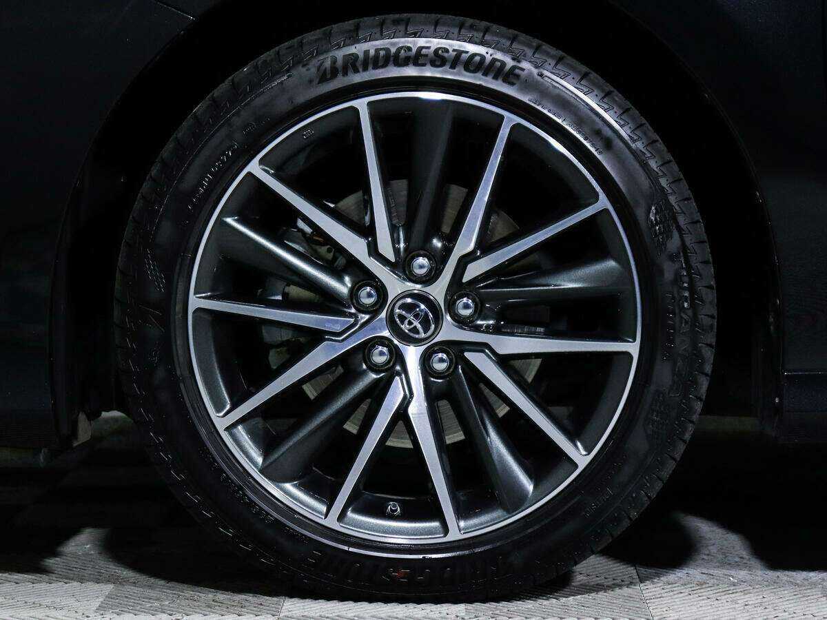 Купить Toyota Camry с пробегом. Фото: #17