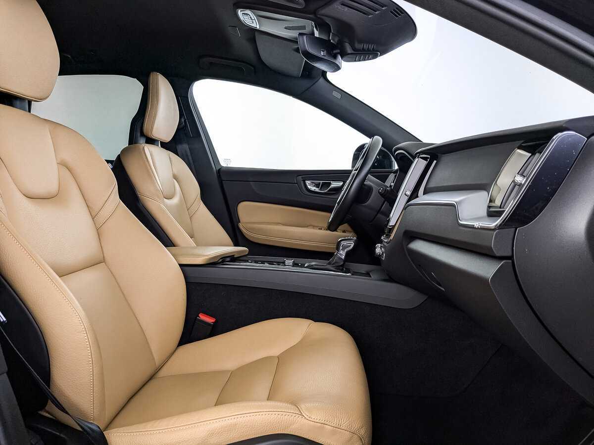 Купить Volvo XC60 с пробегом. Фото: #21