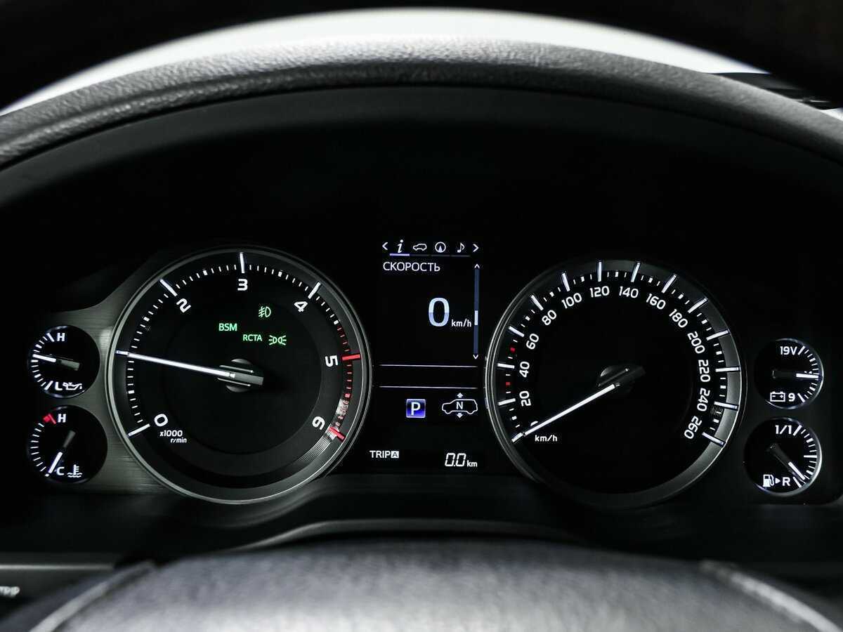 Купить Toyota Land Cruiser с пробегом. Фото: #9