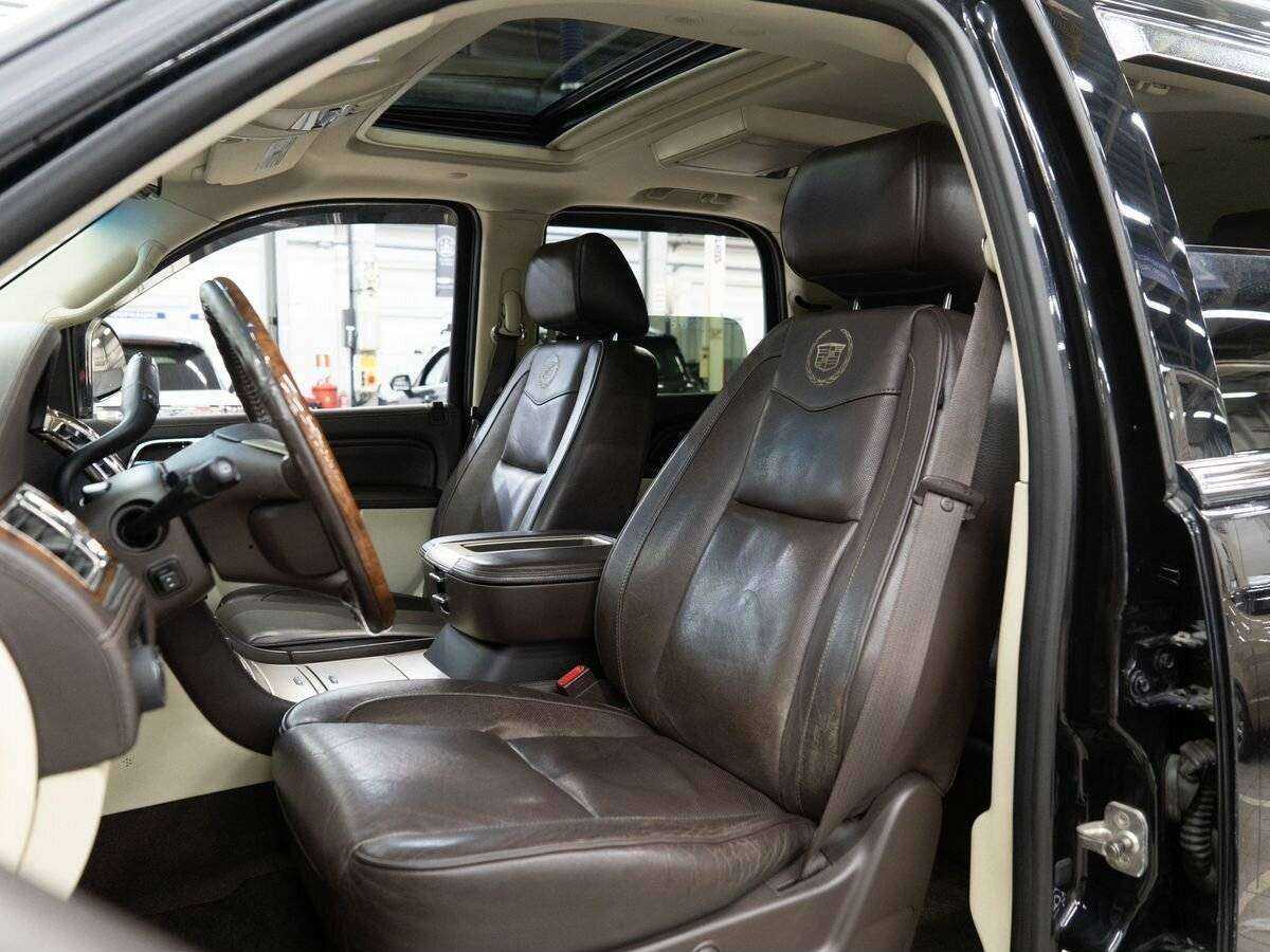 Купить Cadillac Escalade с пробегом. Фото: #5