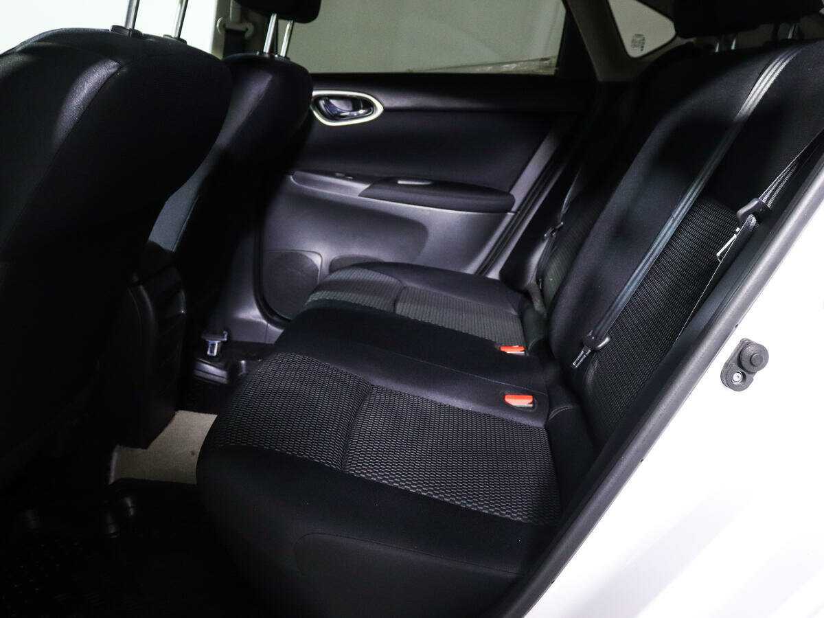 Купить Nissan Sentra с пробегом. Фото: #9