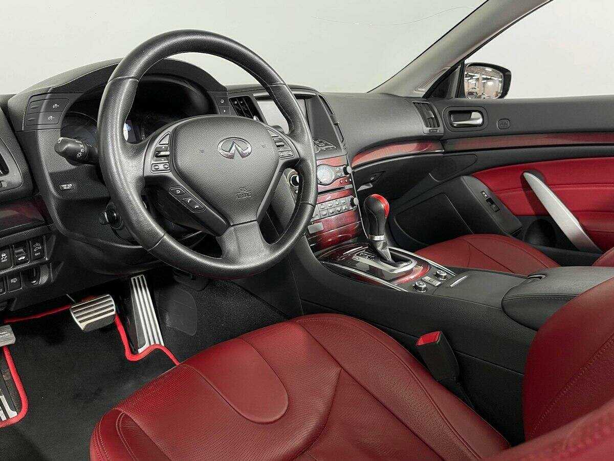 Купить Infiniti Q60 с пробегом. Фото: #12