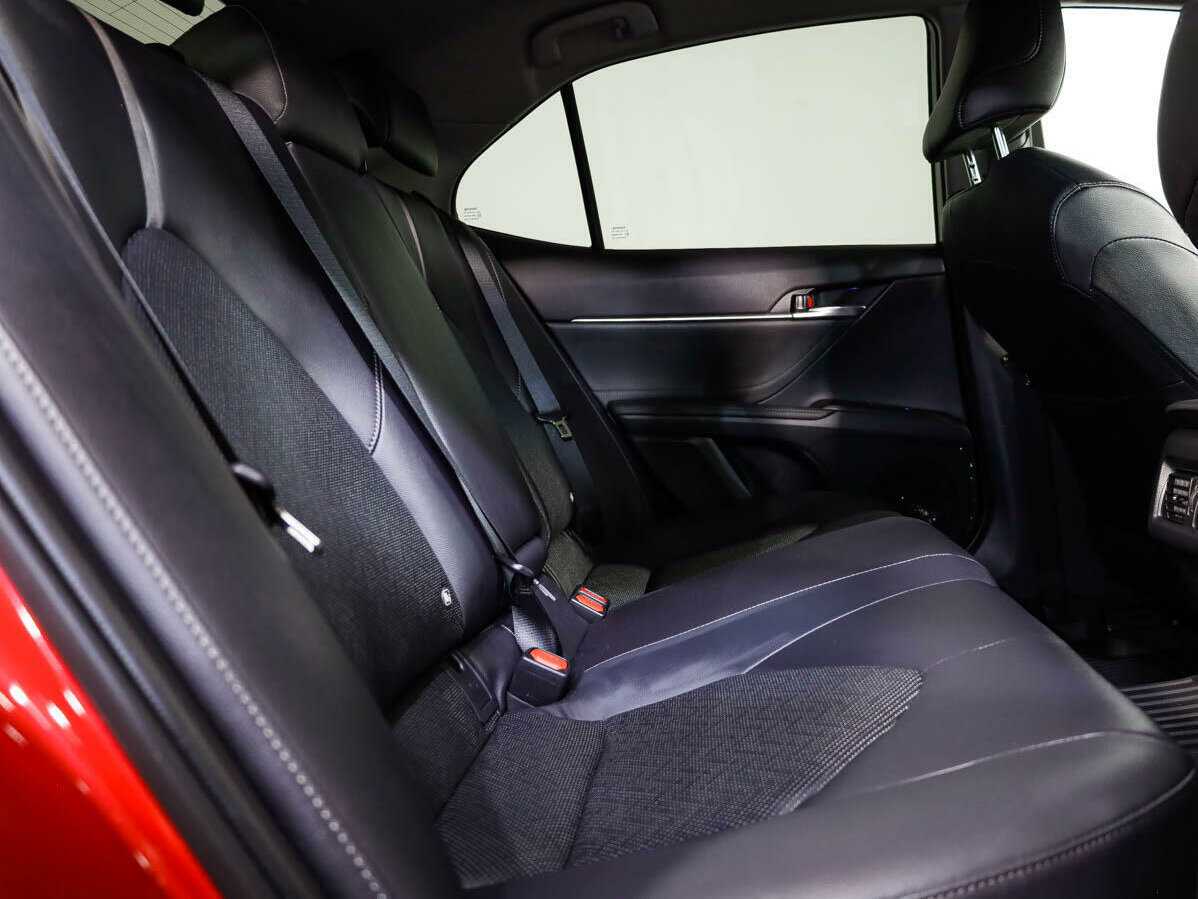 Купить Toyota Camry с пробегом. Фото: #14
