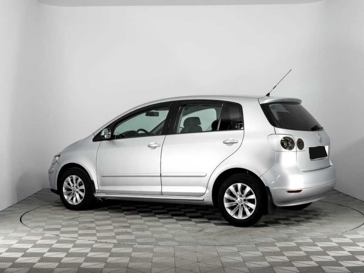 Купить Volkswagen Golf Plus с пробегом. Фото: #6