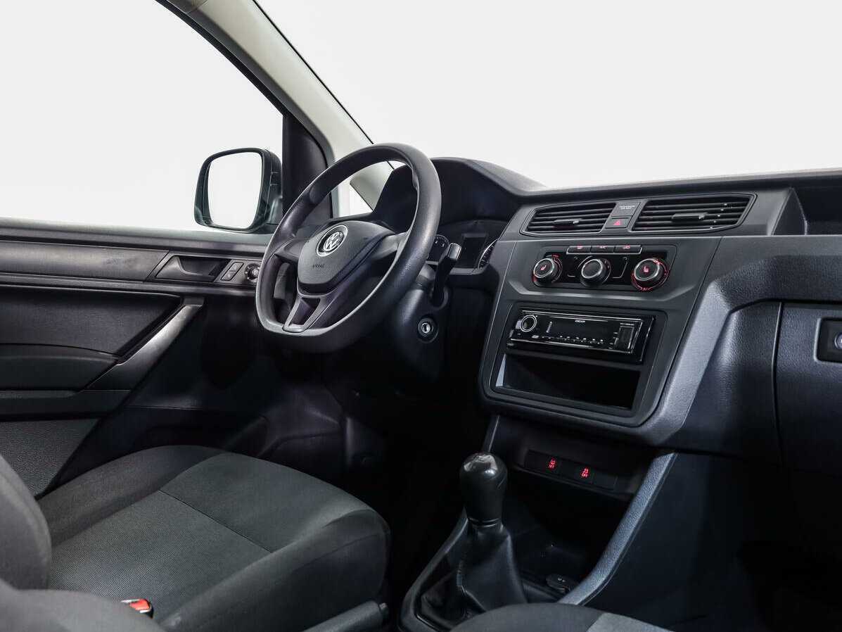Купить Volkswagen Caddy с пробегом. Фото: #7