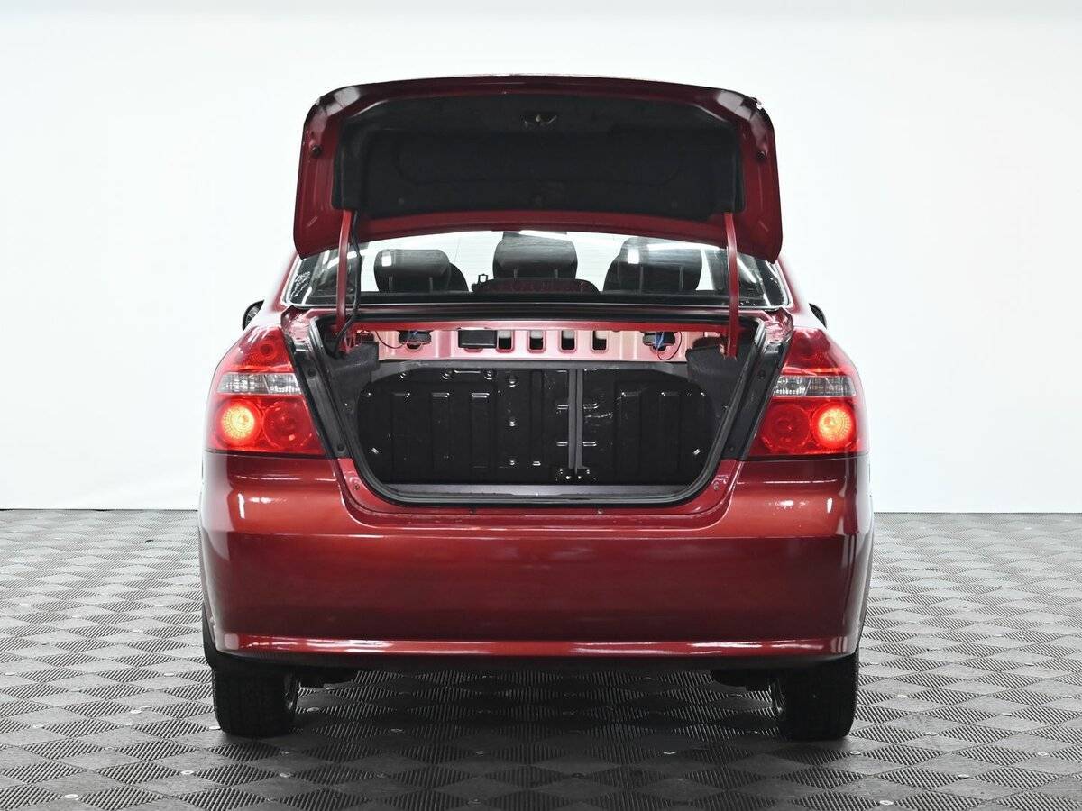 Купить Chevrolet Aveo с пробегом. Фото: #4