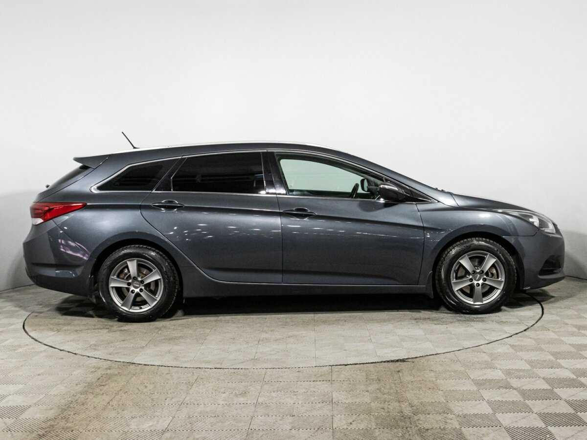 Купить Hyundai i40 с пробегом. Фото: #3
