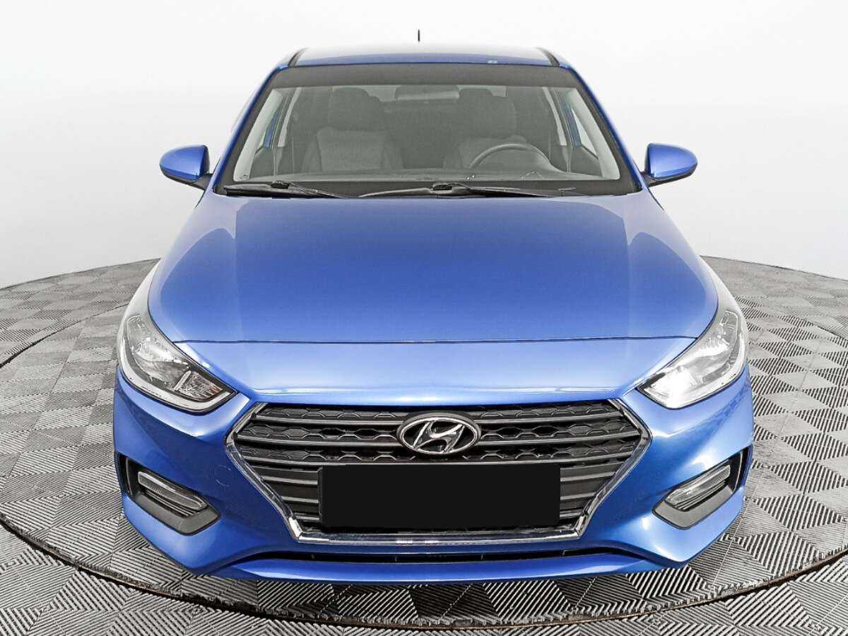 Купить Hyundai Solaris с пробегом. Фото: #1