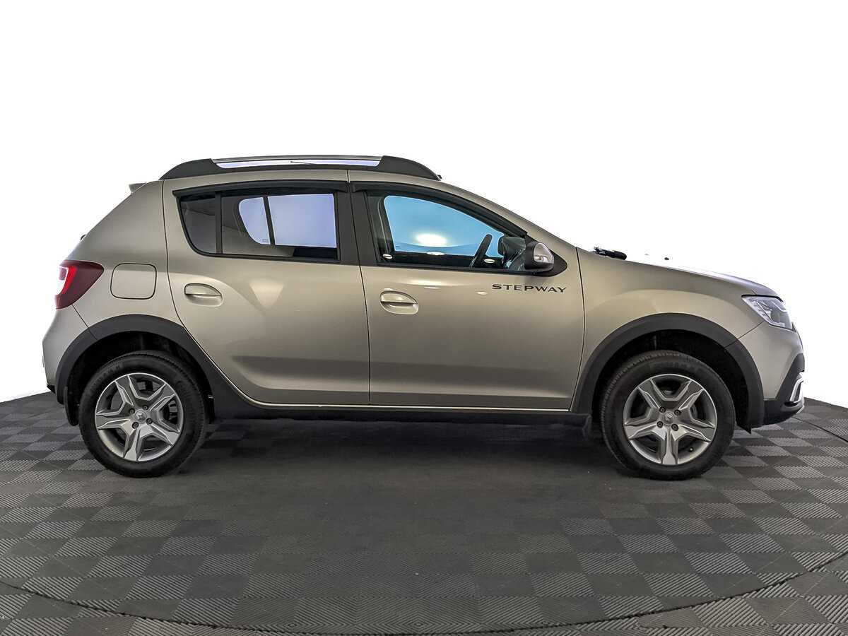Купить Renault Sandero с пробегом. Фото: #3