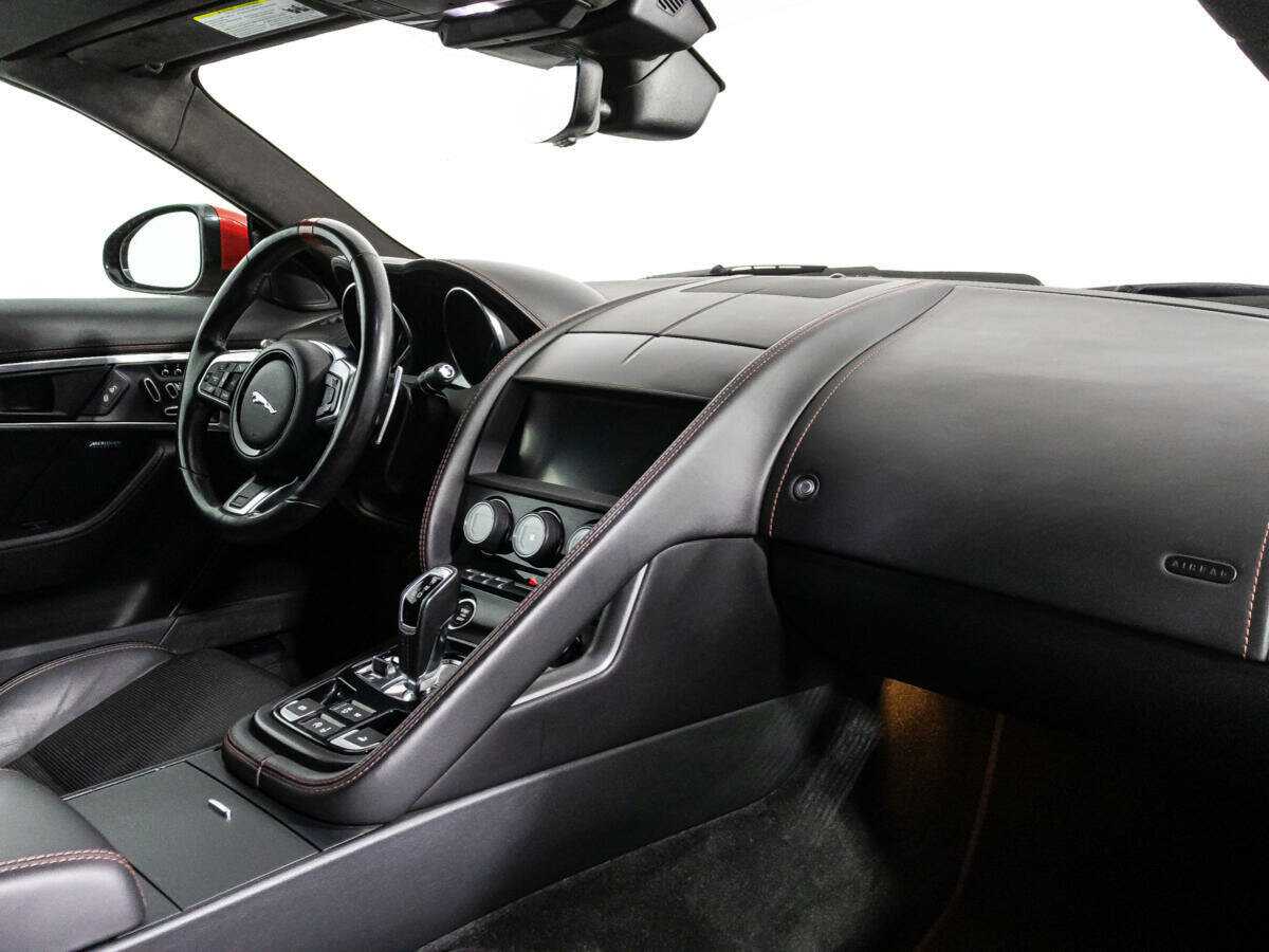Купить Jaguar F-Type с пробегом. Фото: #8