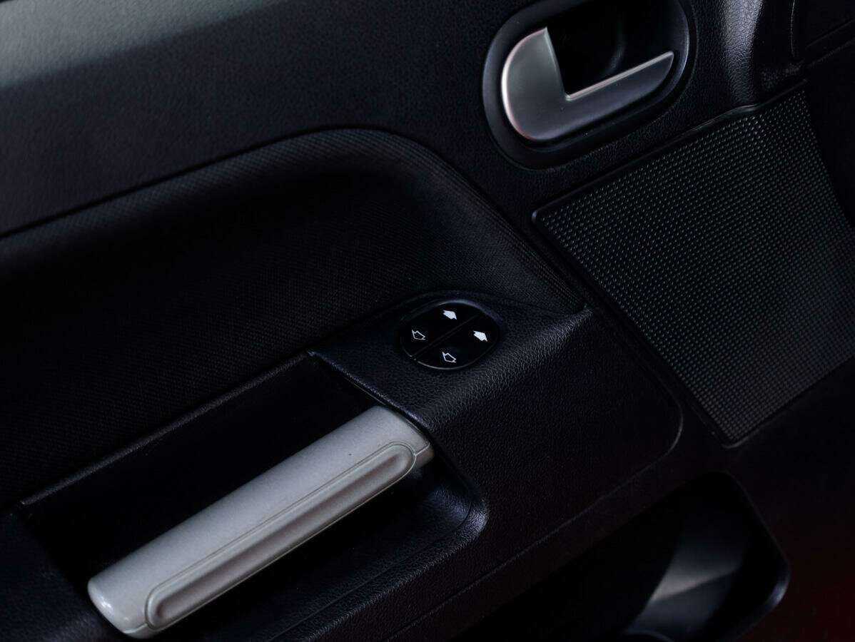 Купить Ford Fusion с пробегом. Фото: #16