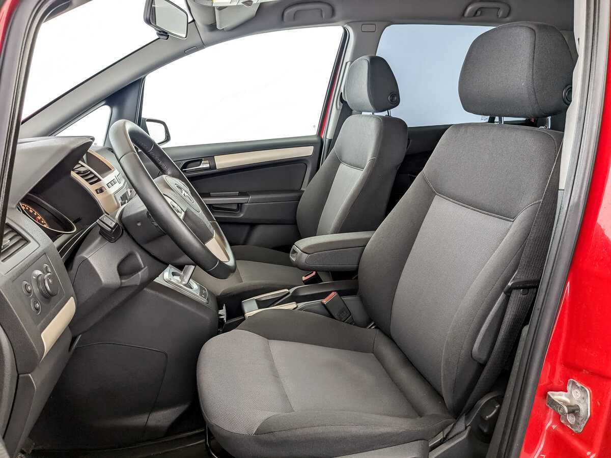 Купить Opel Zafira с пробегом. Фото: #15