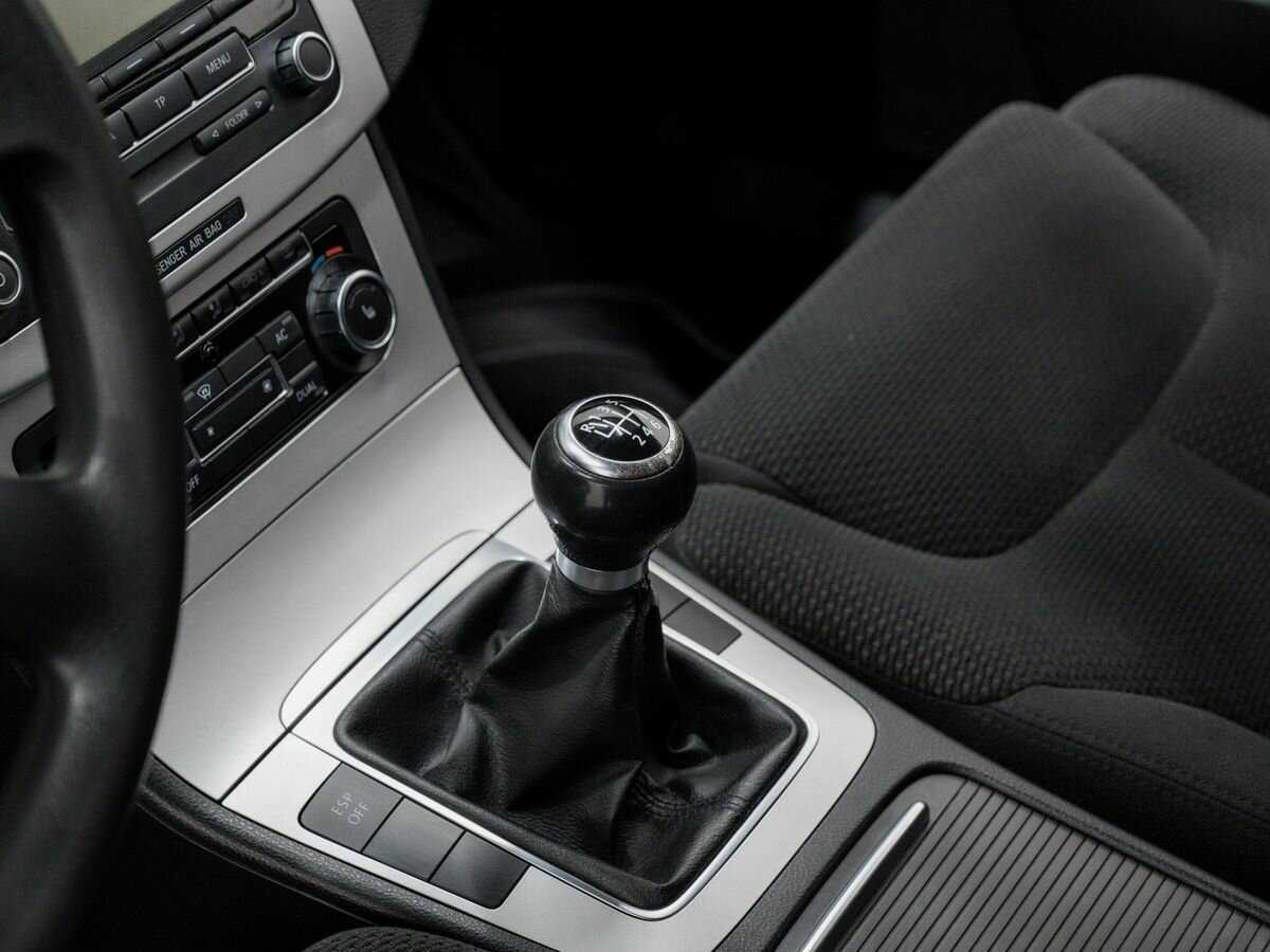 Купить Volkswagen Passat с пробегом. Фото: #15