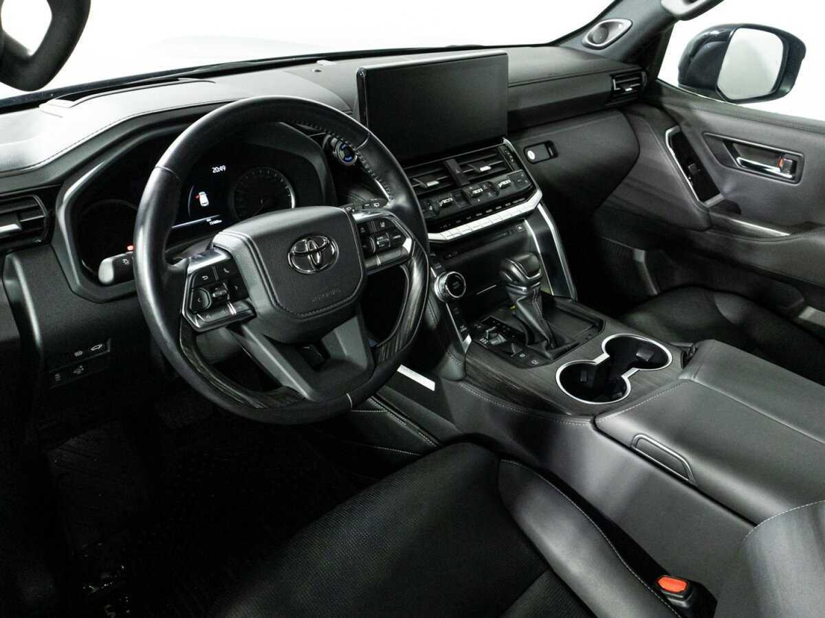 Купить Toyota Land Cruiser с пробегом. Фото: #10